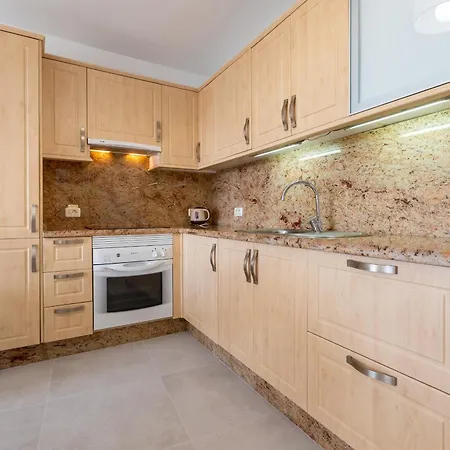 Apartment Geranios 307